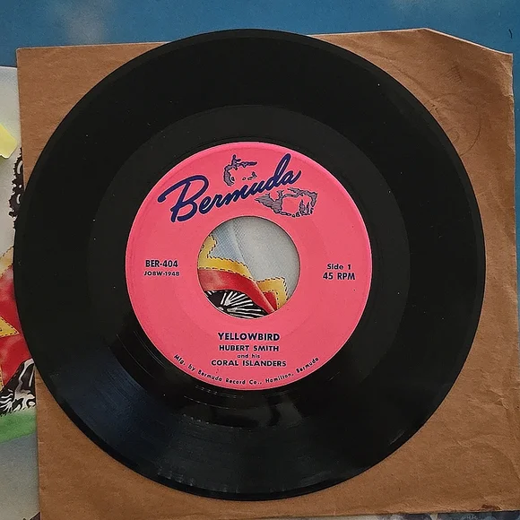 Hubert Smith and His Coral Islanders- Yellowbird; Golden Earrings 7" Vinyl - Picture 1 of 3